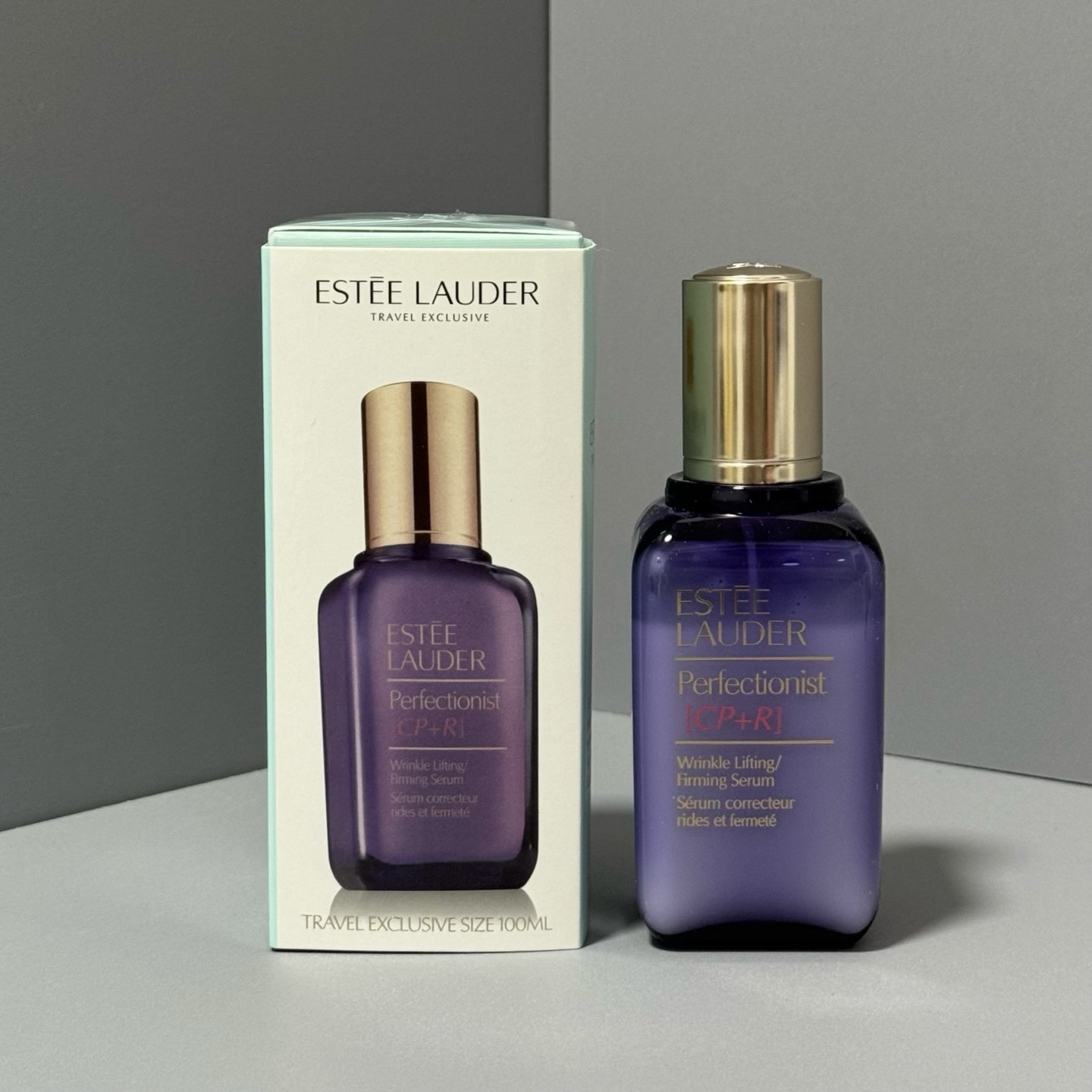 雅诗兰黛小紫瓶精华100ml实拍现货雅诗兰黛精华不是只有小棕瓶好用，这款小紫瓶集合了改善、预防、修复3大功效更有紧致轮廓及抚平细纹之效！比较